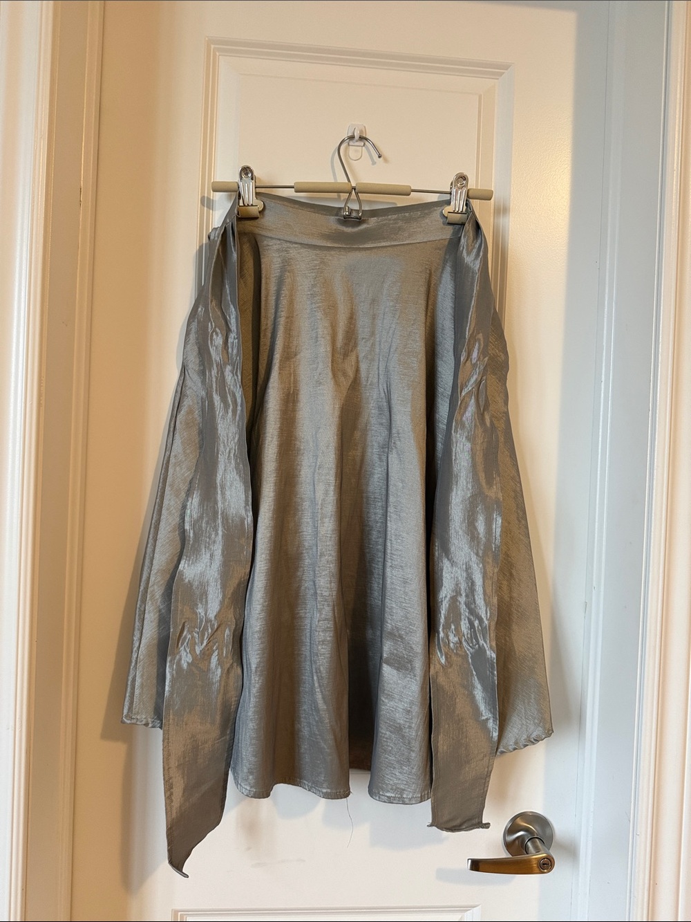 Shimmer Tie-Waist A-Line Skirt in Silver - Picture 2 of 4